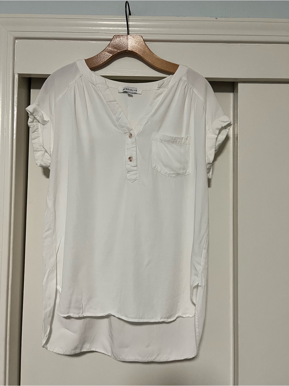Rose & Olive White Short Sleeve V-Neck Henley Blouse